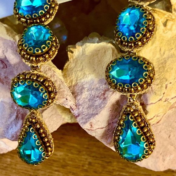 NWT Deepa Gurnani Turquoise Crystal Bead Earrings - Picture 6 of 11